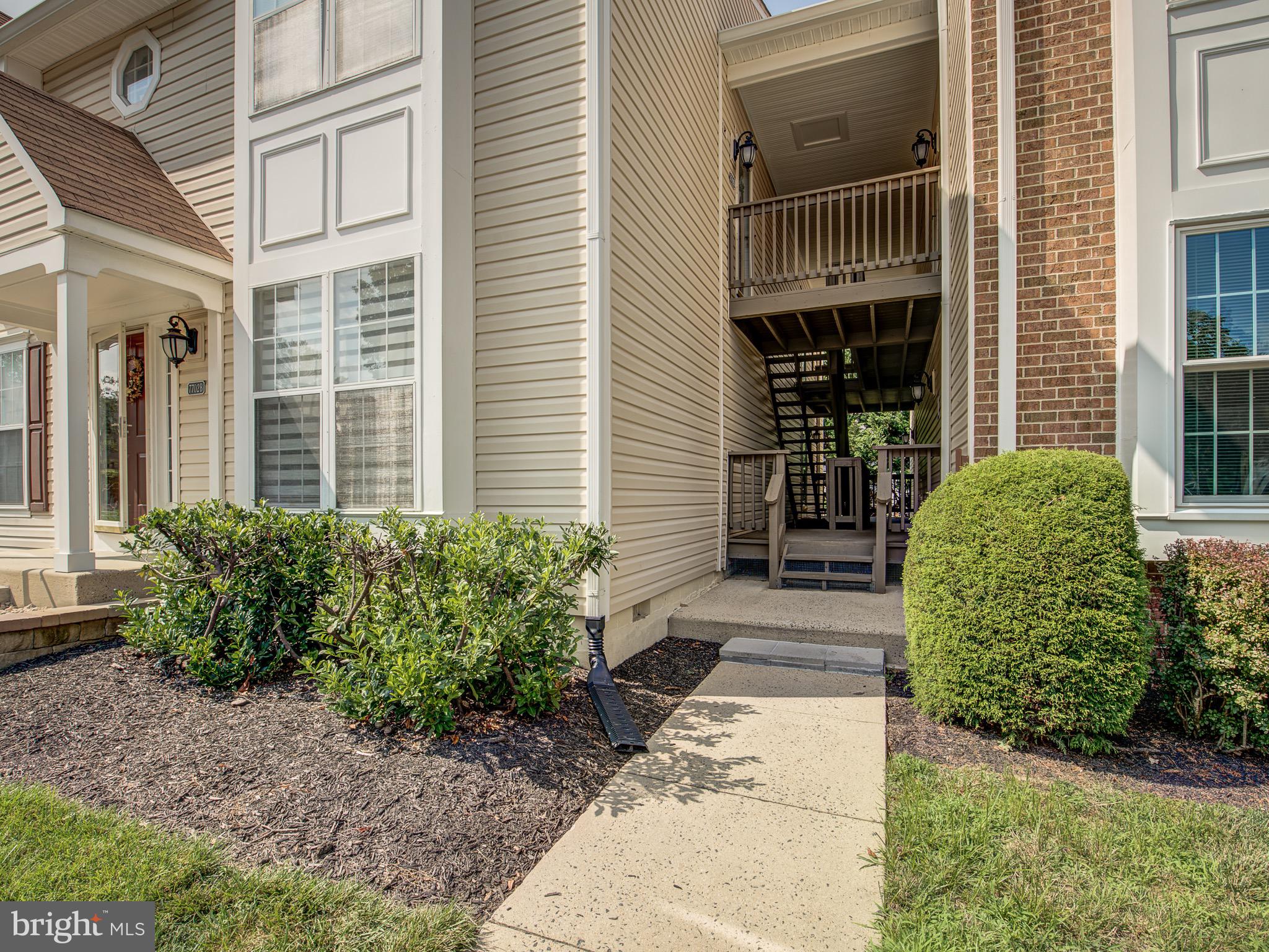 7702 Lexton Place, Unit E Springfield, VA 22152 - Photo 3 of 44