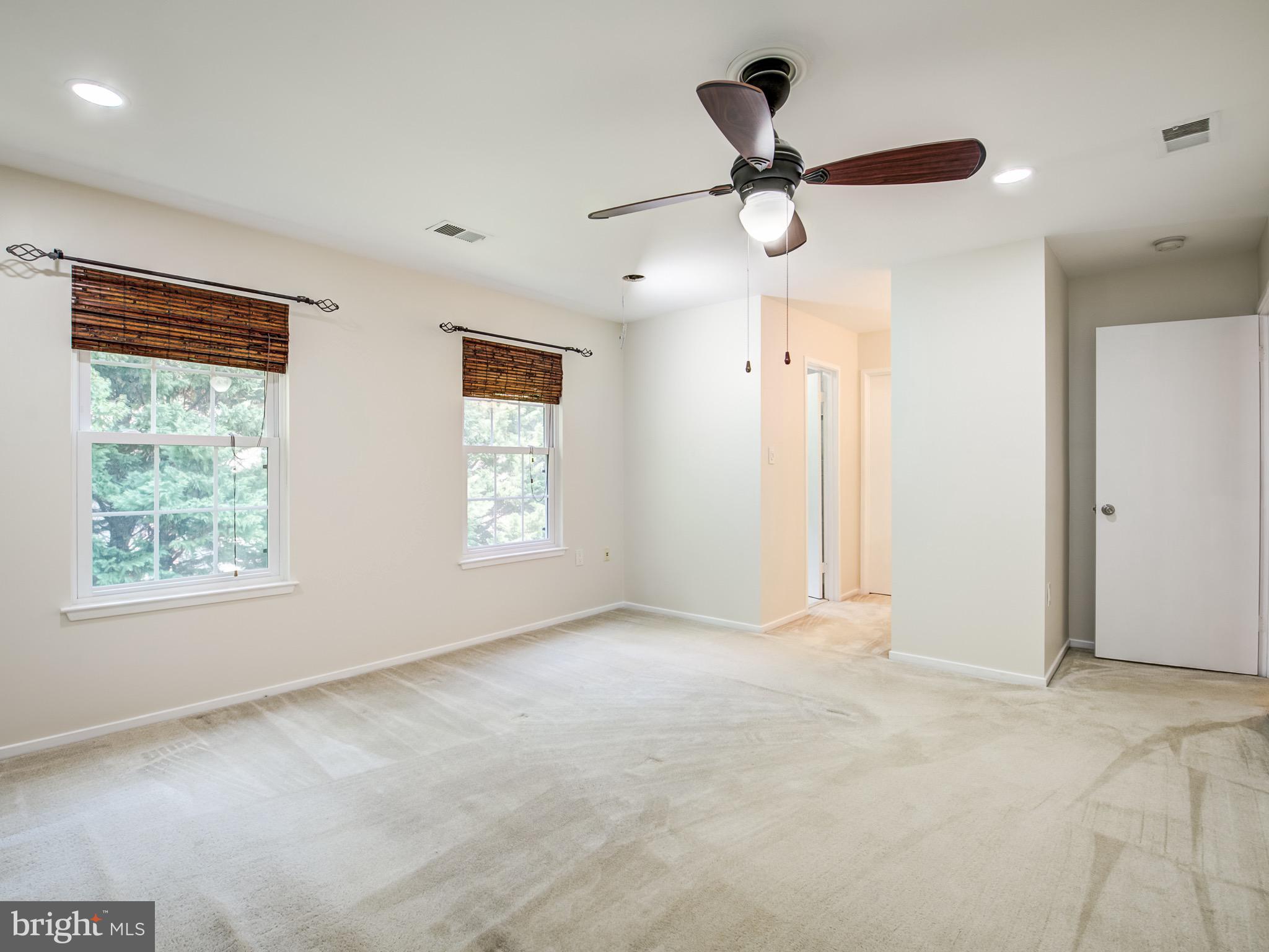 7702 Lexton Place, Unit E Springfield, VA 22152 - Photo 31 of 44