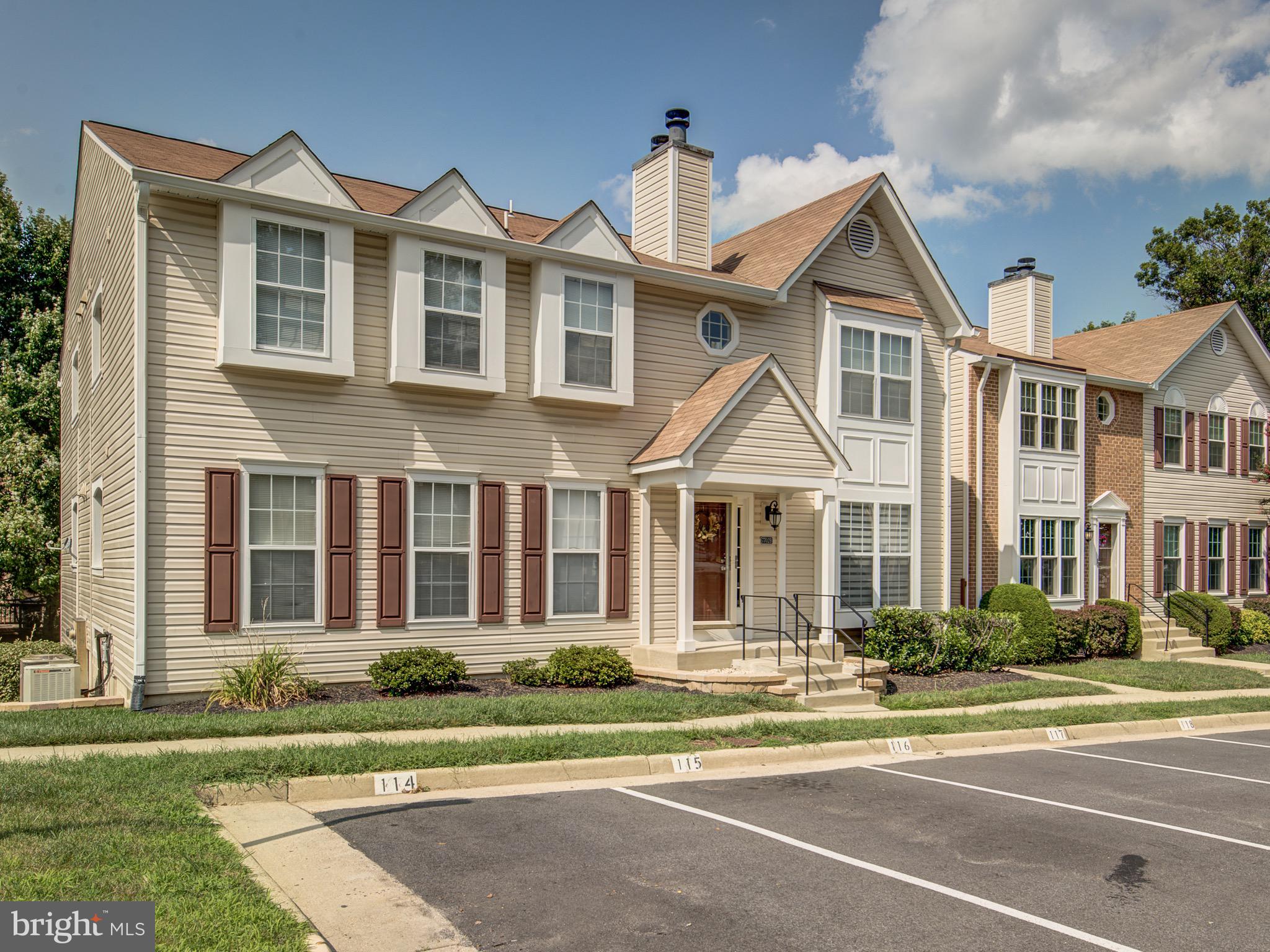 7702 Lexton Place, Unit E Springfield, VA 22152 - Photo 5 of 44