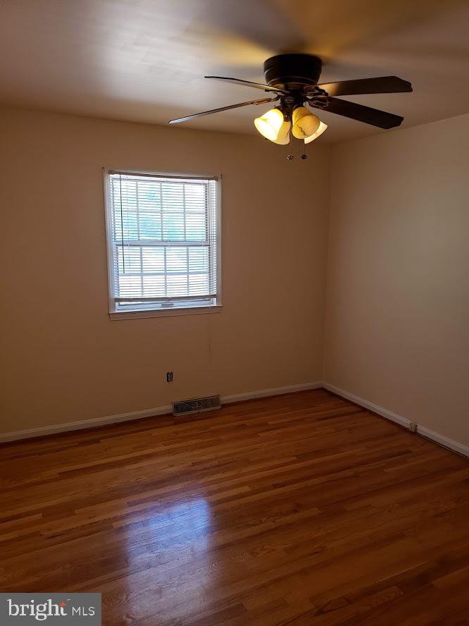 13035 Clarion Road Fort Washington, MD 20744 - Photo 8 of 21 Master bedroom