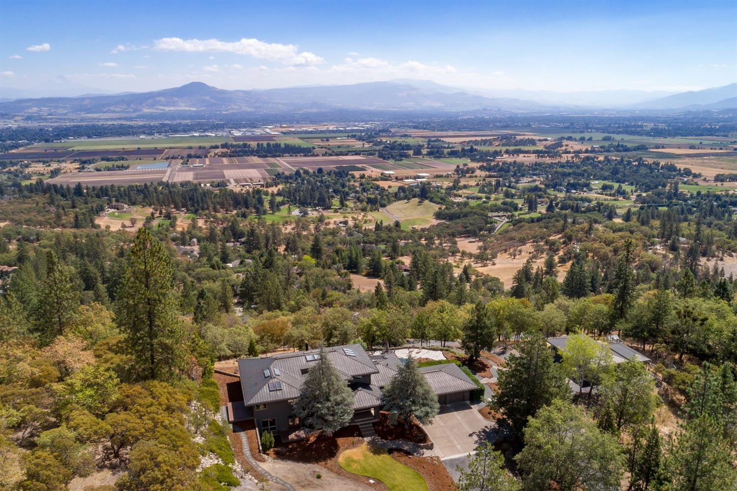 2553 Old Military Road Central Point, OR 97502 - Photo 1 of 35 Primary Photo