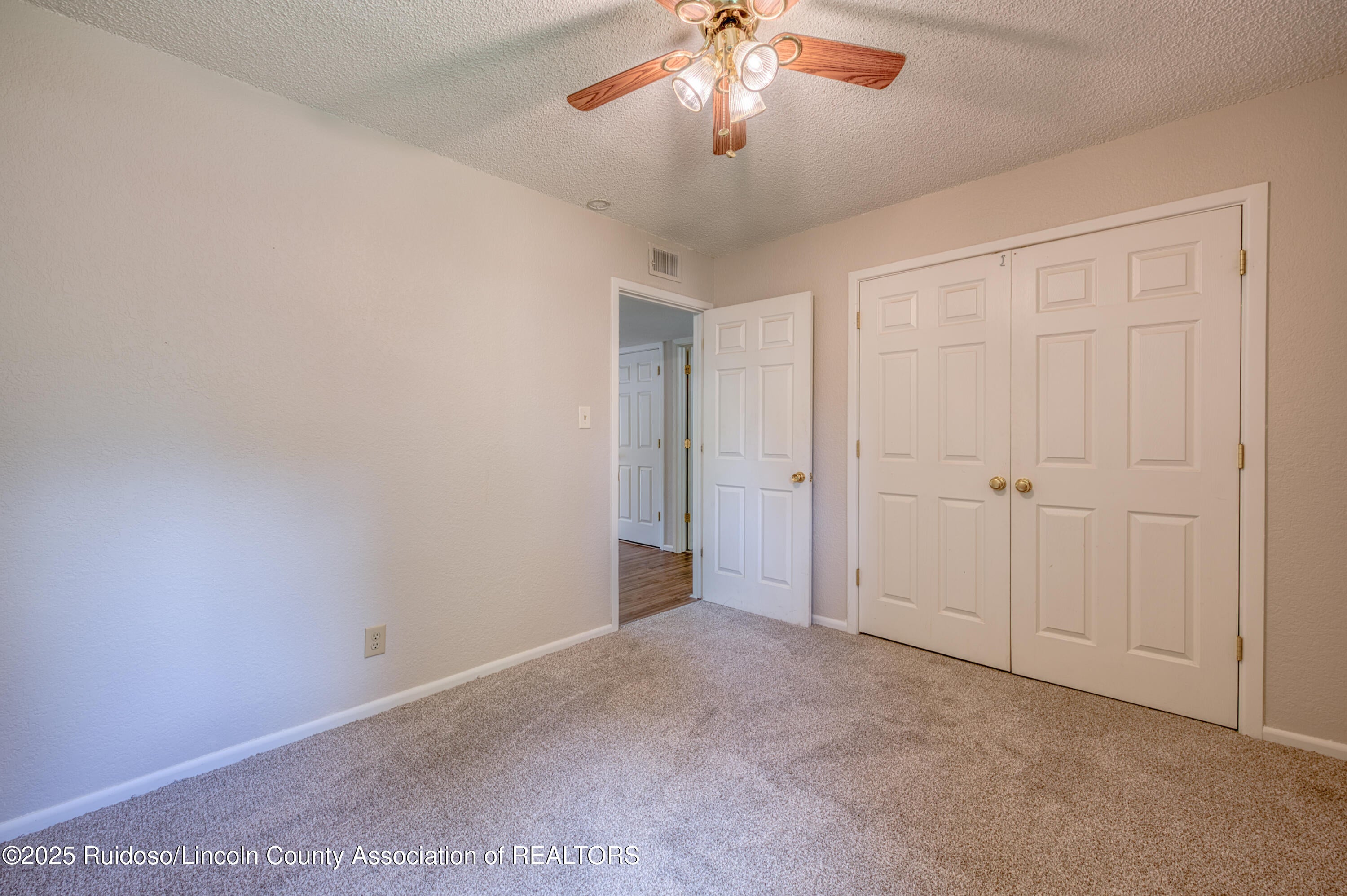 102 Raymond Buckner Drive, Unit 8 Ruidoso, NM 88345 - Photo 16 of 26 Gallery Image 16