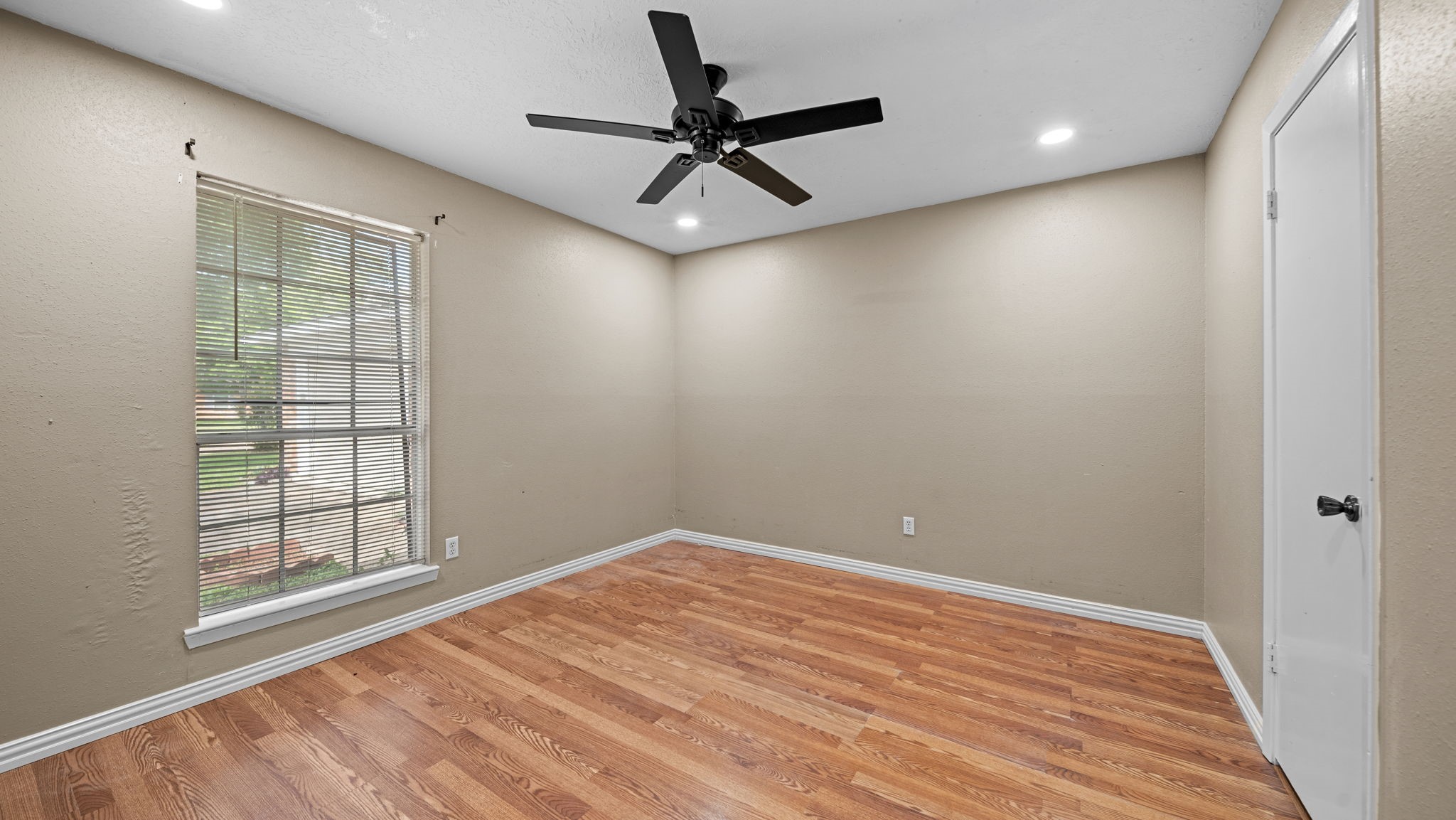 1342 Padstow Lane Channelview, TX 77530 - Photo 12 of 18