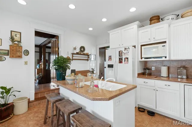 $399,000 | 324 Vine Street, Dexter, MO 63841