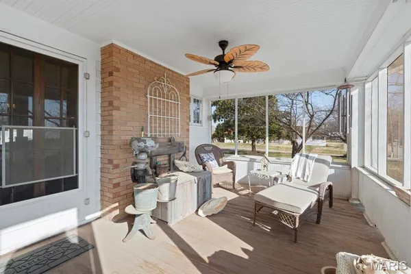 $379,000 | 324 Vine Street, Dexter, MO 63841