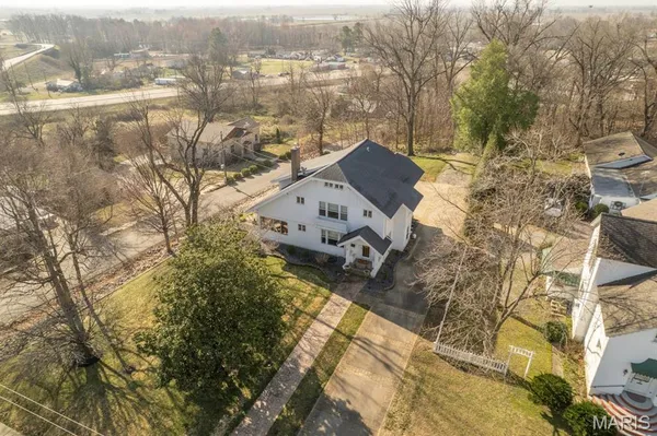 $379,000 | 324 Vine Street, Dexter, MO 63841