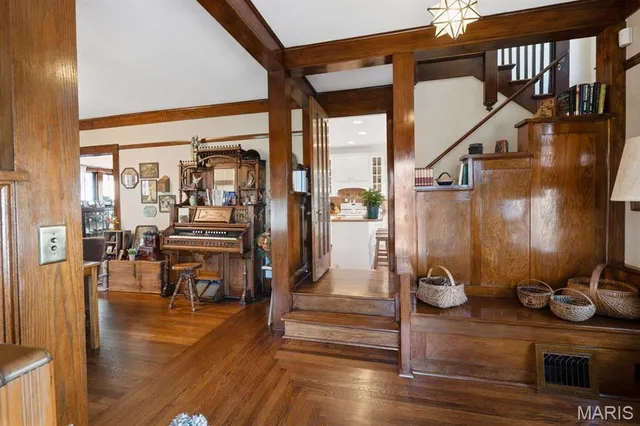 $399,000 | 324 Vine Street, Dexter, MO 63841