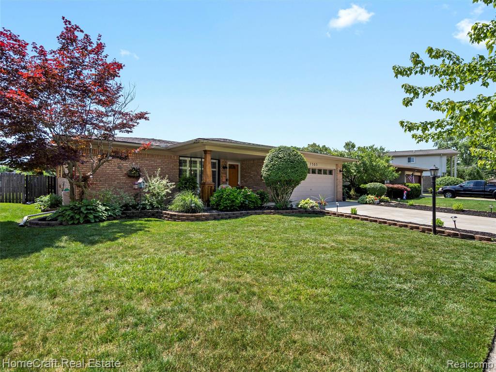 7363 Provincial Road Canton, MI 48187 - Photo 2 of 38