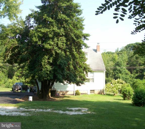 510 Wampler Road Middle River, MD 21220 - Photo 2 of 7 Exterior (Rear)