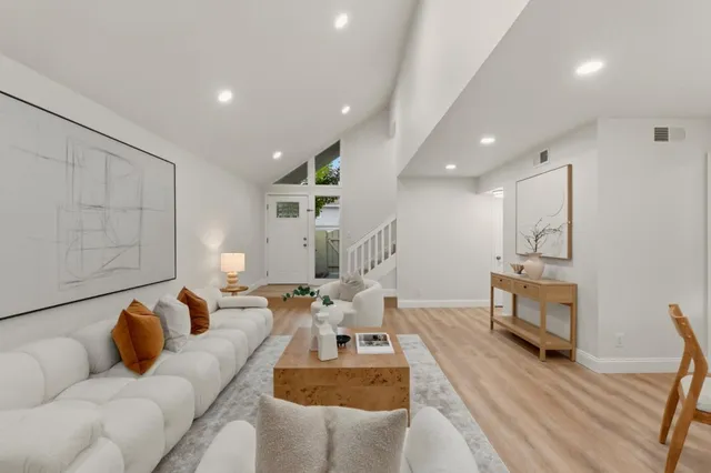 $1,368,888 | 210 Elm Wood Court, Los Gatos, CA 95032