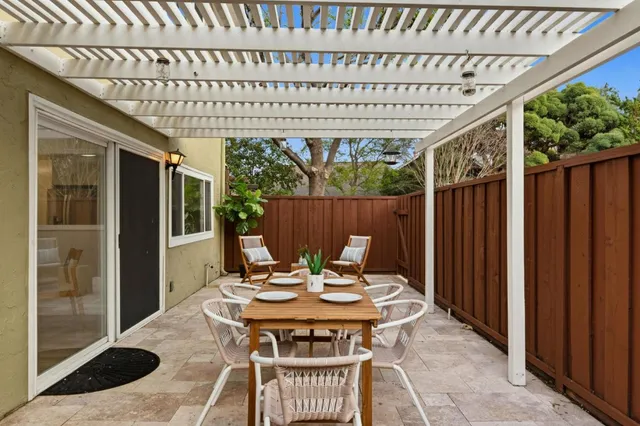 $1,368,888 | 210 Elm Wood Court, Los Gatos, CA 95032