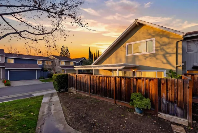 $1,368,888 | 210 Elm Wood Court, Los Gatos, CA 95032