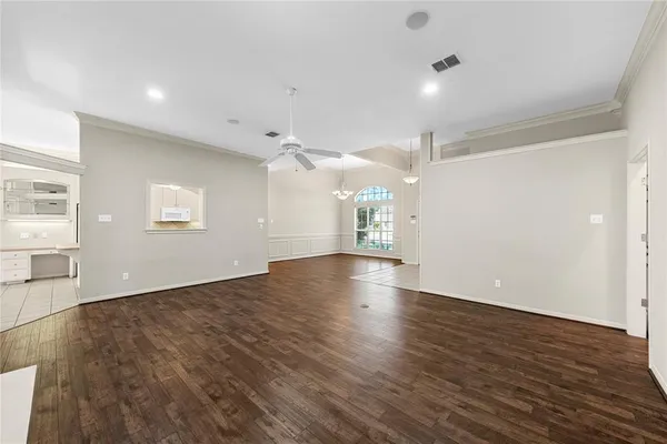 $369,000 | 1209 Stonehill Circle, Hewitt, TX 76643