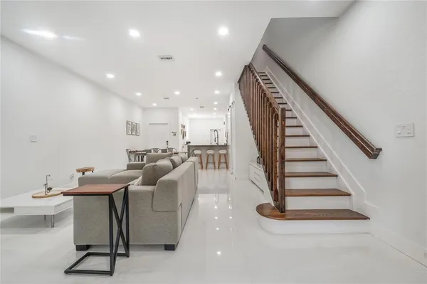 $3,250 | 4204 Vineyard Circle, Unit 2, Weston, FL 33332