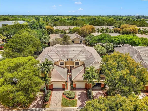 $3,250 | 4204 Vineyard Circle, Unit 2, Weston, FL 33332