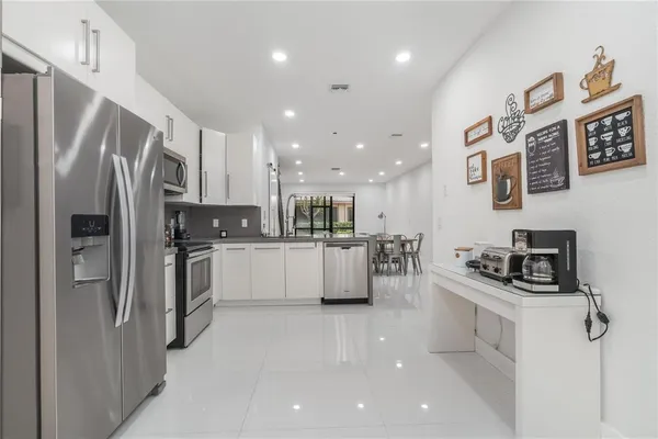 $3,250 | 4204 Vineyard Circle, Unit 2, Weston, FL 33332