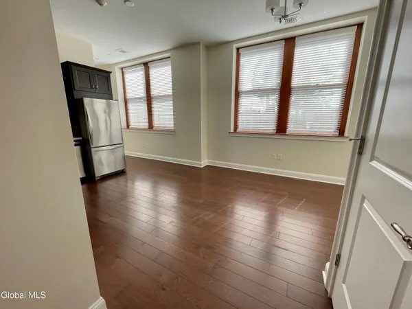 $3,151 | 233 Lake Avenue, Unit 201, Saratoga Springs, NY 12866