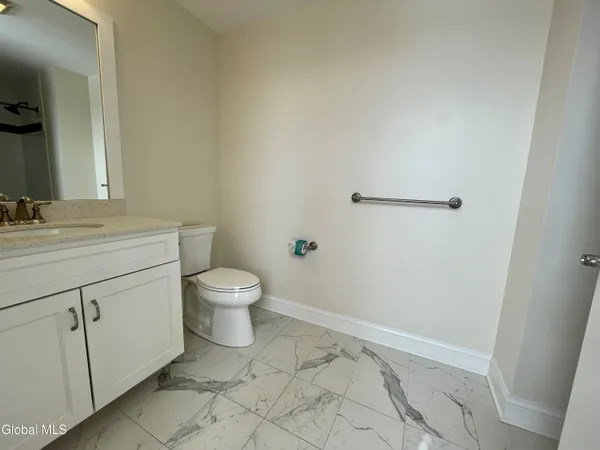 $3,151 | 233 Lake Avenue, Unit 201, Saratoga Springs, NY 12866