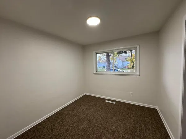 $1,725 | 6637 South McCook Avenue, Hammond, IN 46323
