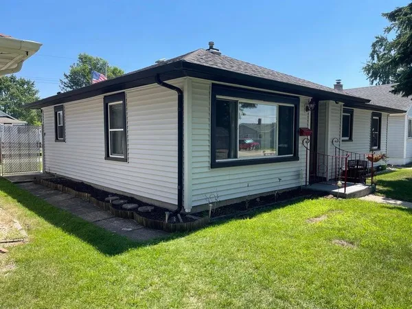 $1,725 | 6637 South McCook Avenue, Hammond, IN 46323