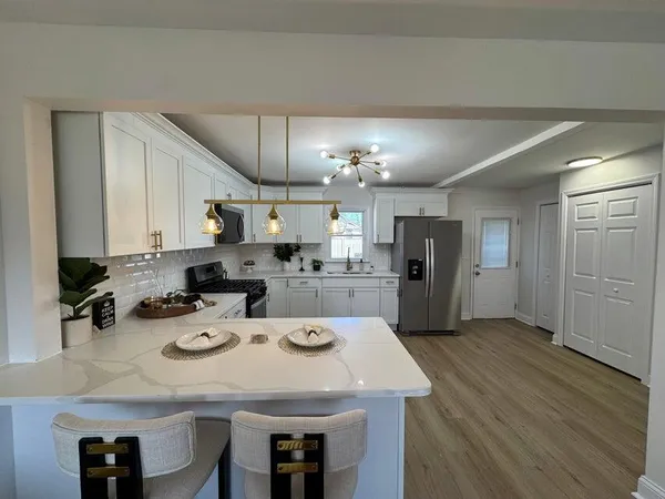 $1,725 | 6637 South McCook Avenue, Hammond, IN 46323