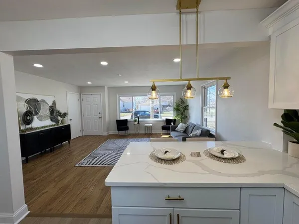 $1,725 | 6637 South McCook Avenue, Hammond, IN 46323