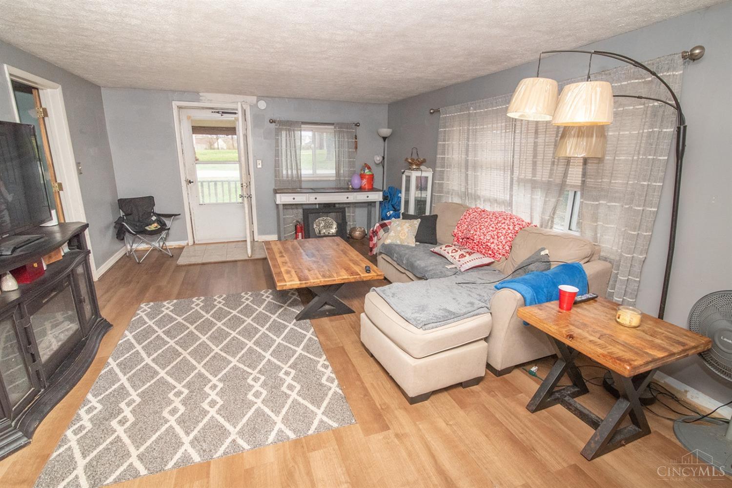 201 Chapel Road Amelia, OH 45102 - Photo 6 of 34 Gallery Image 6