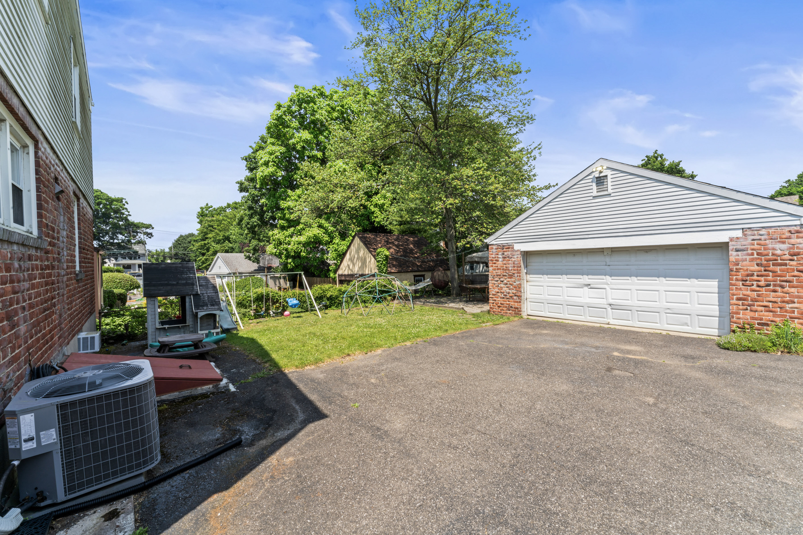 112 4th Street Stamford, CT 06905 - Photo 38 of 40