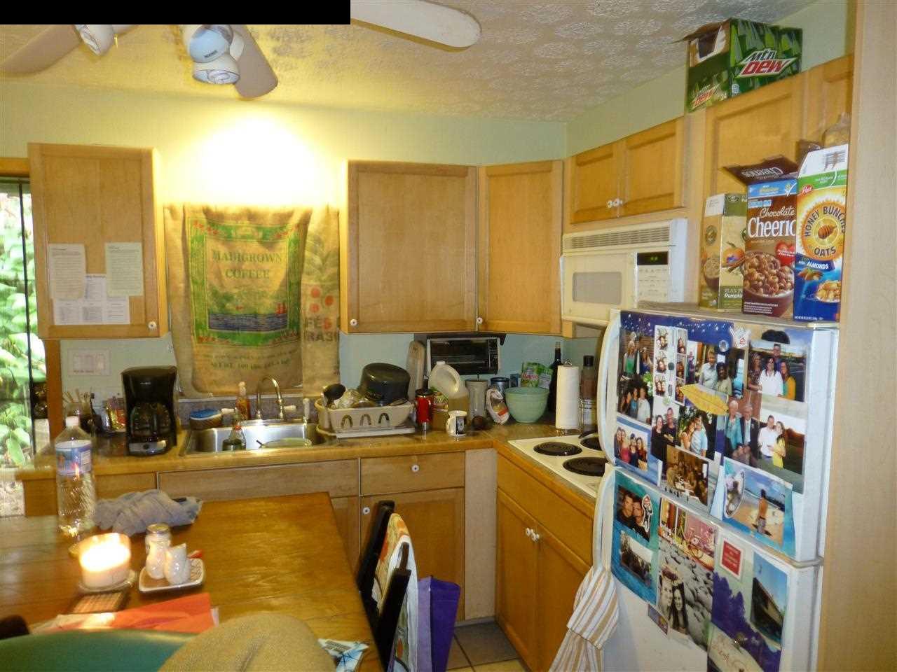 1765 Haiku Road Haiku, HI 96708 - Photo 24 of 25 a room with musical instruments