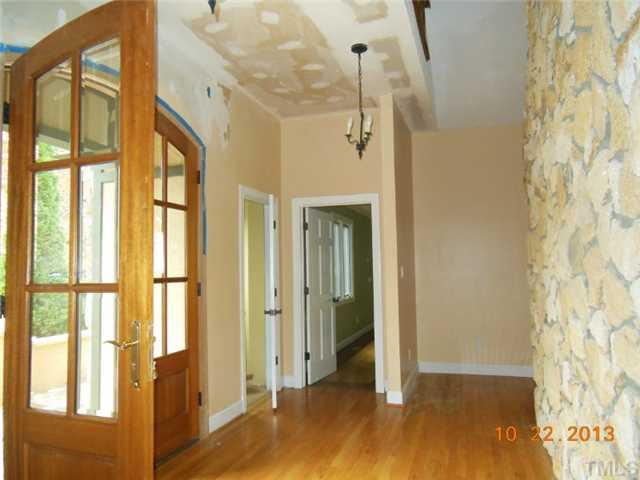 5701 Castlebrook Drive Raleigh, NC 27604 - Photo 4 of 25 Foyer