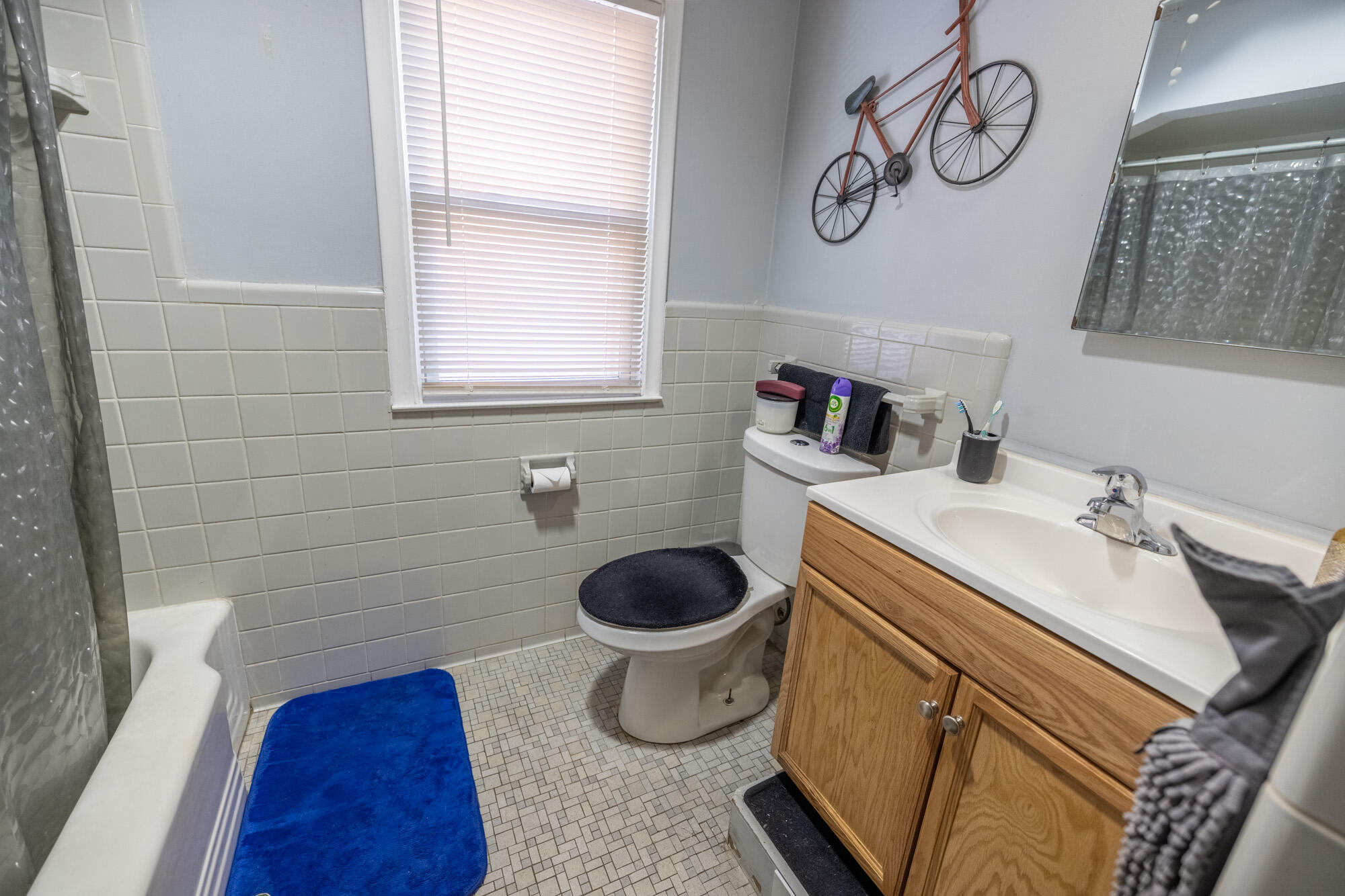 8218 Beaverland Street Detroit, MI 48239 - Photo 12 of 25 0E1A4965-HDR-19