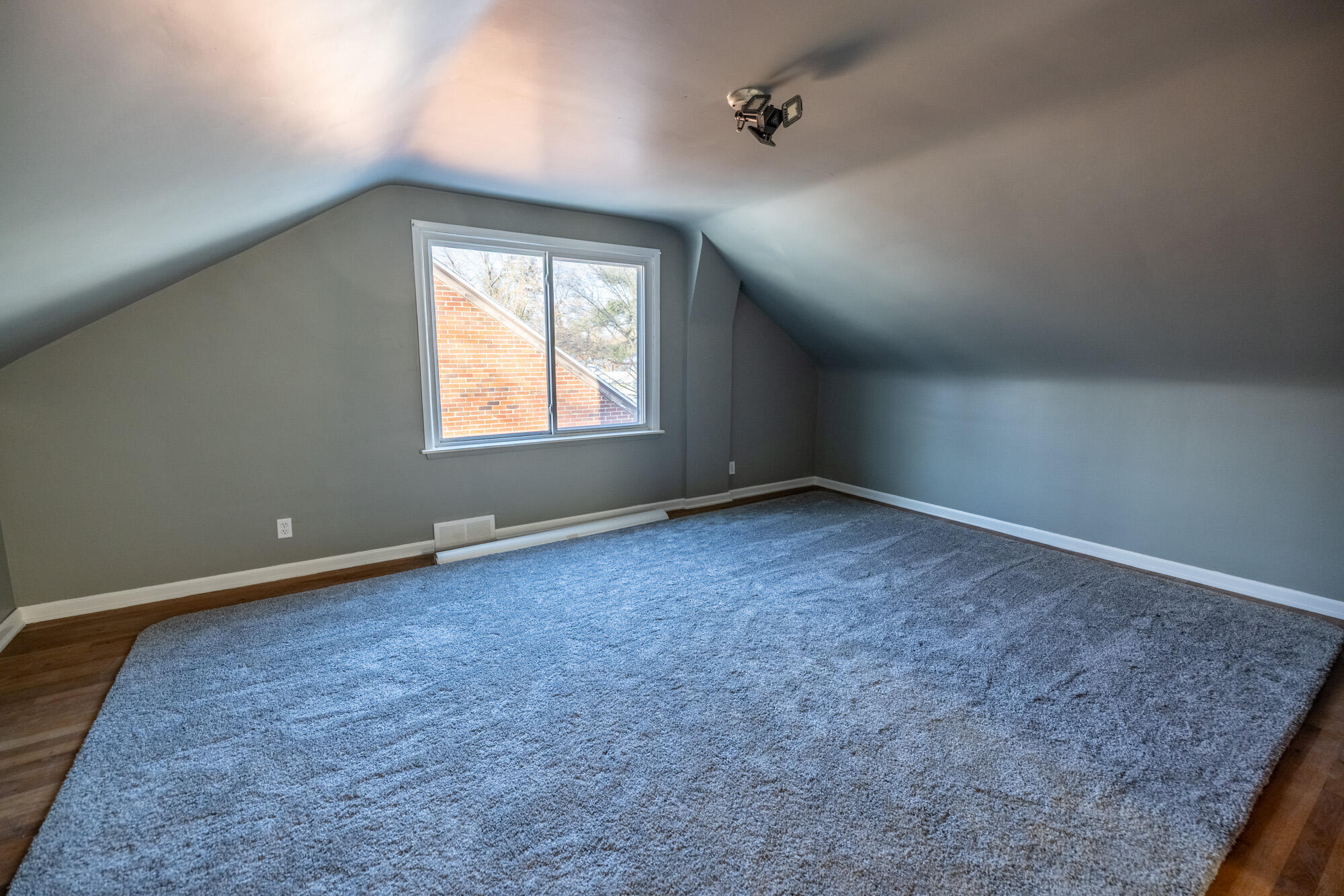 8218 Beaverland Street Detroit, MI 48239 - Photo 15 of 25 0E1A4990-HDR-24