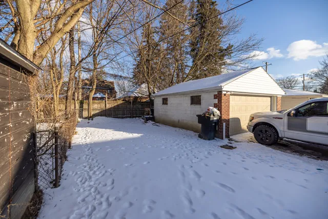 $164,900 | 8218 Beaverland Street, Detroit, MI 48239