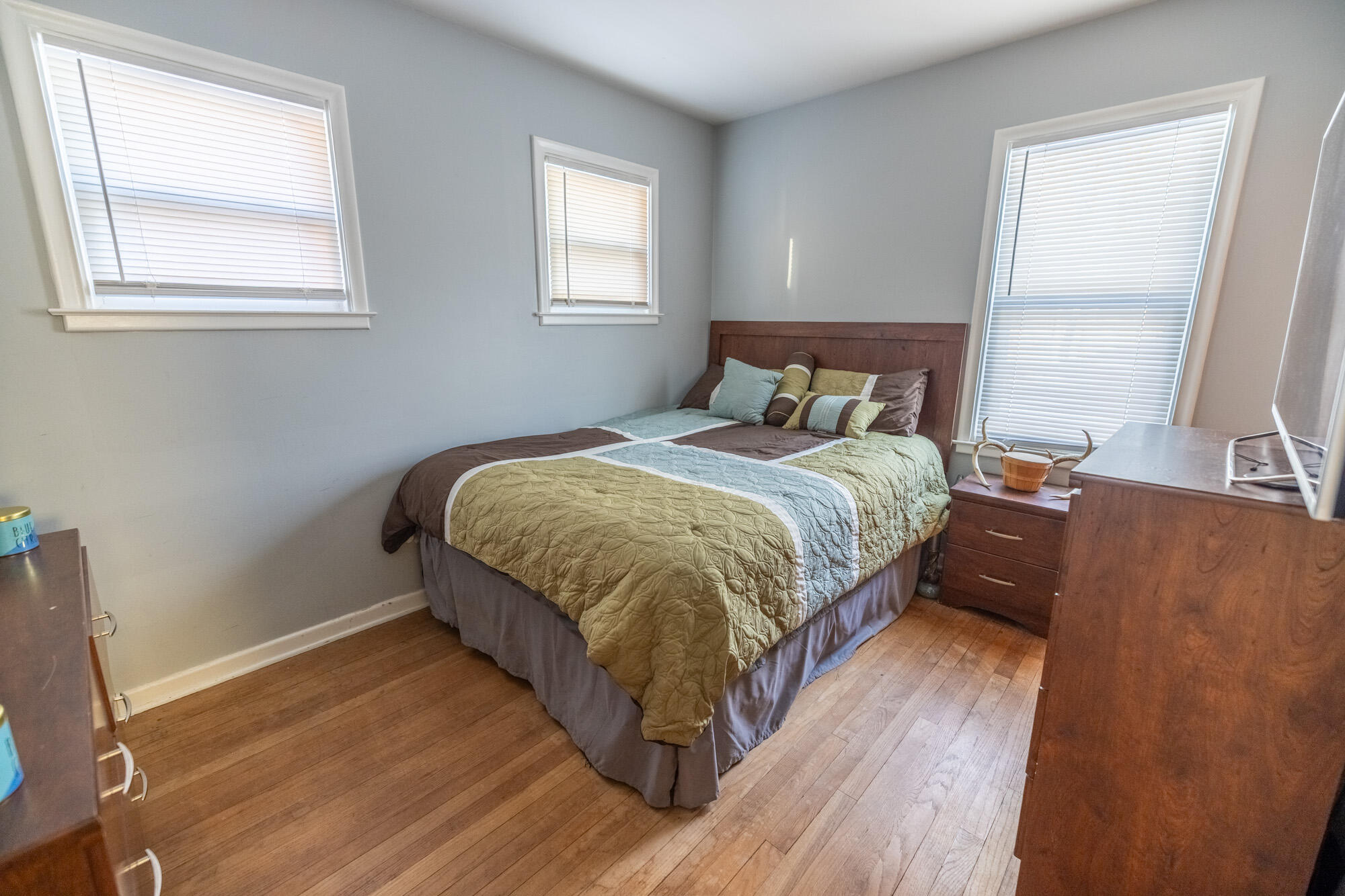 8218 Beaverland Street Detroit, MI 48239 - Photo 10 of 25 0E1A4970-HDR-20