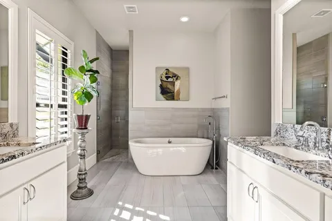 $2,100,000 | 7008 Woodridge Drive, Flower Mound, TX 75022