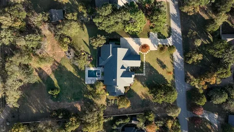 $2,100,000 | 7008 Woodridge Drive, Flower Mound, TX 75022