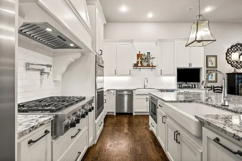 $2,100,000 | 7008 Woodridge Drive, Flower Mound, TX 75022