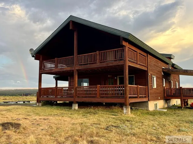 $1,649,000 | 3797 Taylor Mountain Drive, Island Park, ID 83429