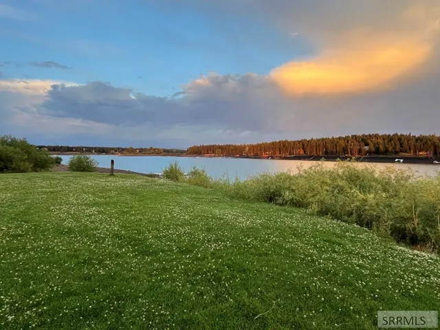 $1,649,000 | 3797 Taylor Mountain Drive, Island Park, ID 83429