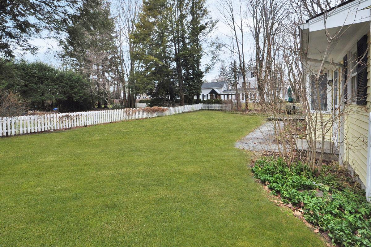 112 Hollow Tree Ridge Road Darien, CT 06820 - Photo 2 of 27 a view of a park with large trees