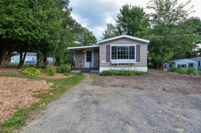 $190,000 | 87 Laurel Drive, Greenville, NH 03048