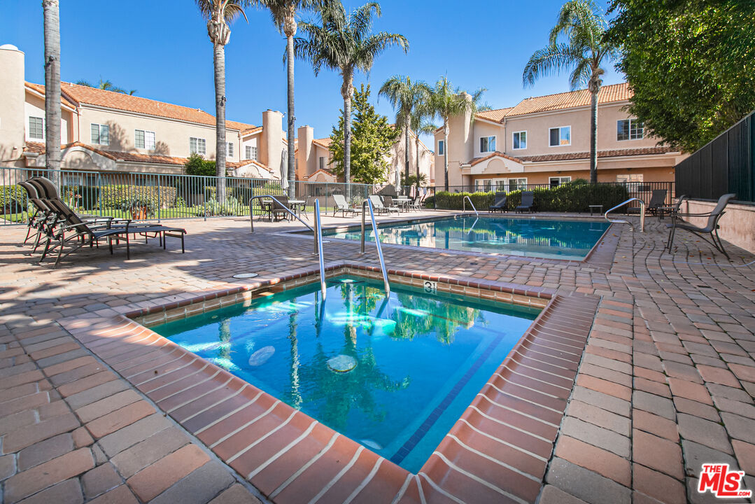 5200 White Oak Avenue, Unit 36 Encino, CA 91316 - Photo 14 of 16