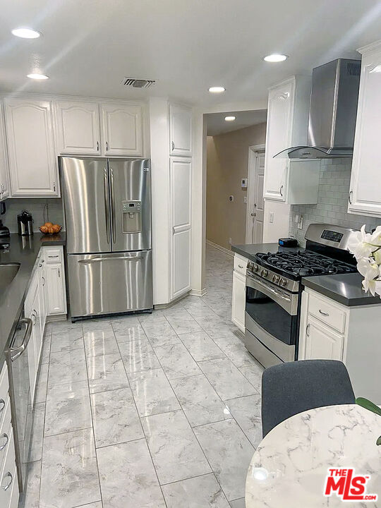 5200 White Oak Avenue, Unit 36 Encino, CA 91316 - Photo 3 of 16