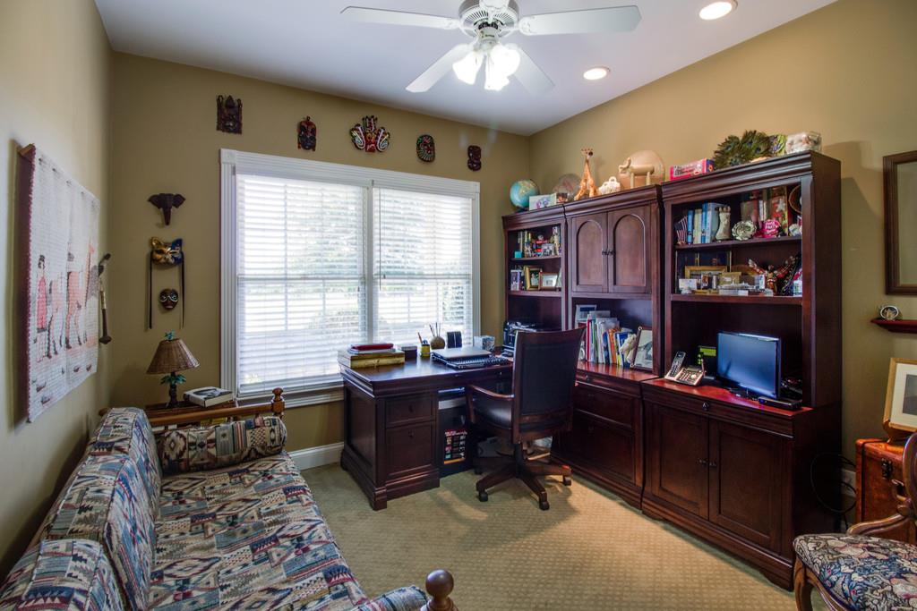 4670 Murfreesboro Road Franklin, TN 37067 - Photo 15 of 30 a livingroom with workspace and a window