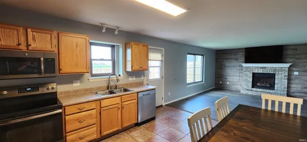$284,900 | 4502 Castlerock Drive, New Haven, IN 46806