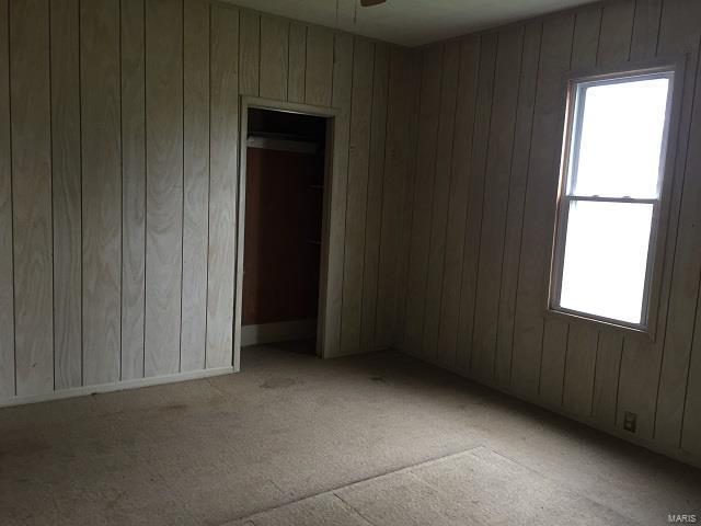 116 Berry Street Gillespie, IL 62033 - Photo 7 of 12 Gallery Image 7