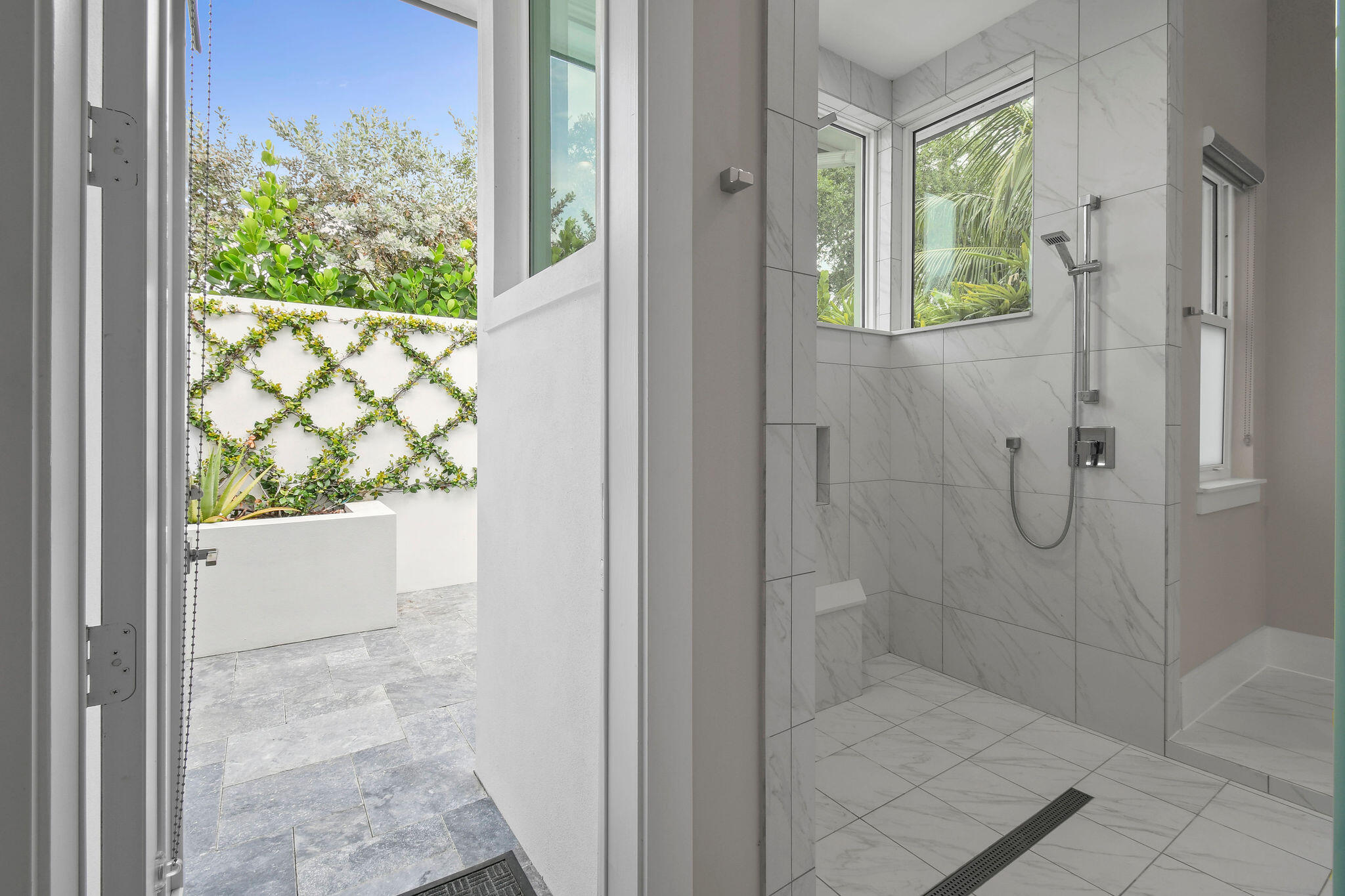 6219 Southeast Moss Ridge Pointe Hobe Sound, FL 33455 - Photo 37 of 108 6219SEMossRidgePointe(39)