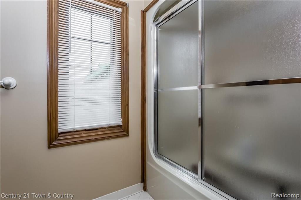 545 Sunlight Drive Rochester Hills, MI 48309 - Photo 45 of 68
