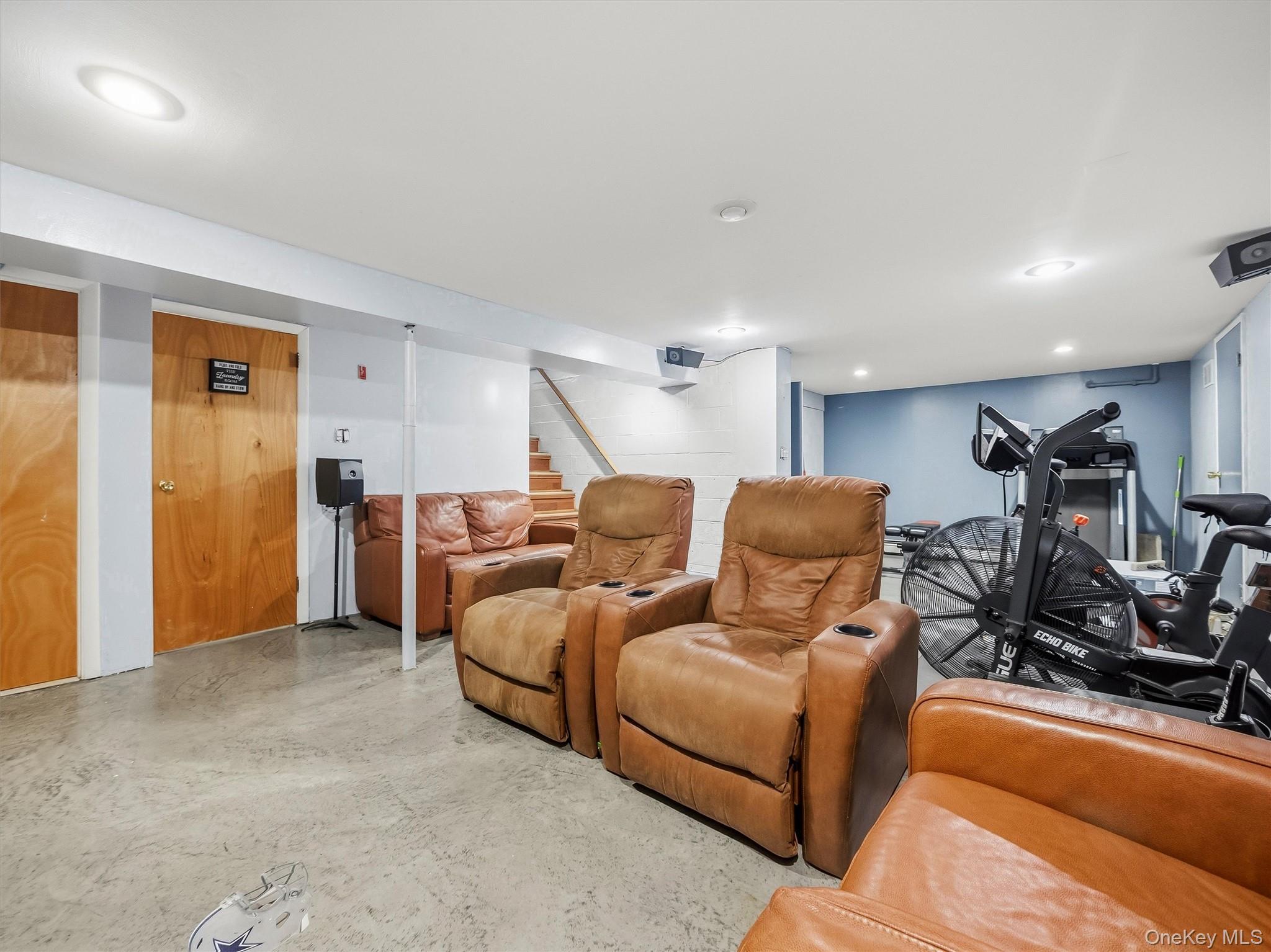 2 Hempstead Lane Spring Valley, NY 10977 - Photo 32 of 35