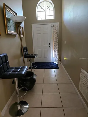 a view of entryway with a window